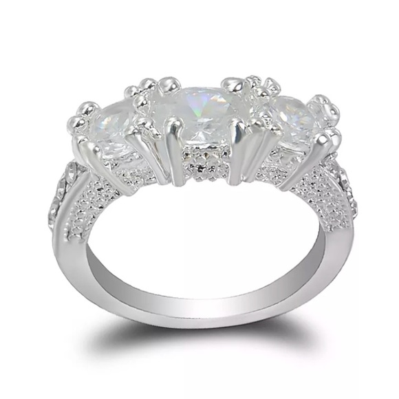 10K WGF Sapphire Cocktail Engagement Ring - Picture 8 of 8